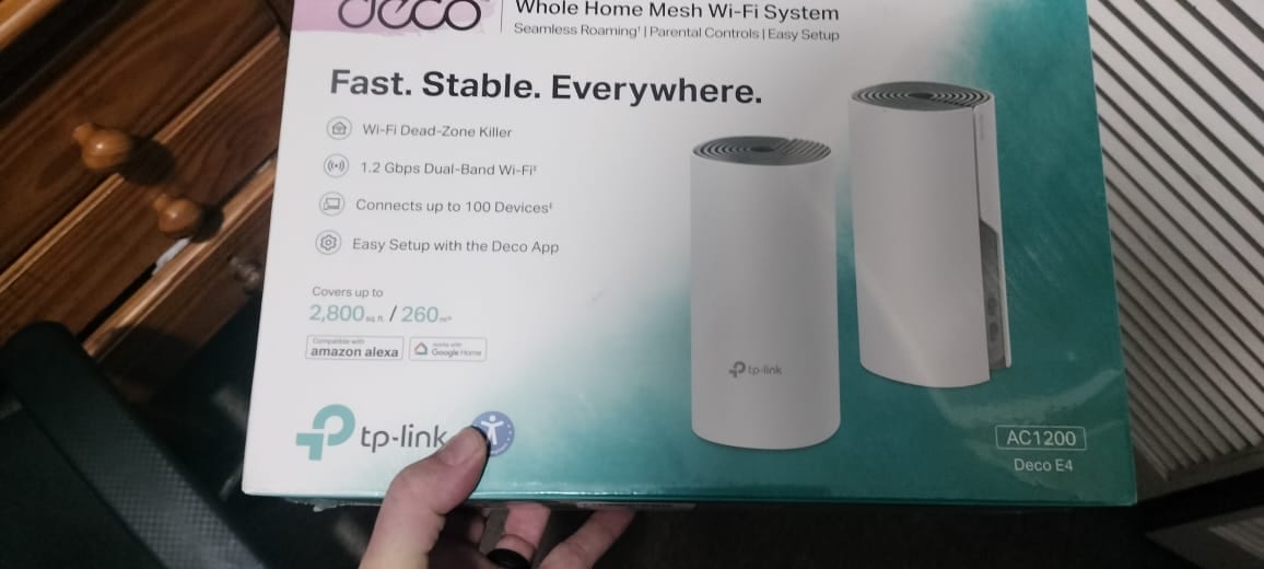 TP-Link Deco E4 AC1200 box showing the two-pack, 1.2 Gbps dual-band WiFi and 2,800 sq ft coverage